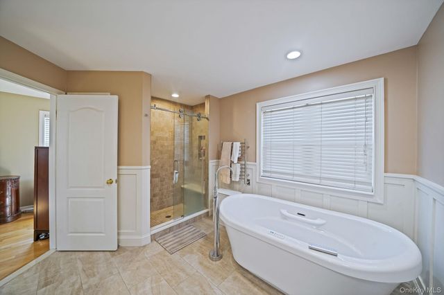5 Province Drive, South Setauket, NY 11720