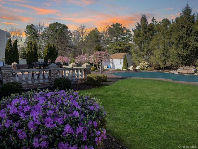 5 Province Drive, South Setauket, NY 11720