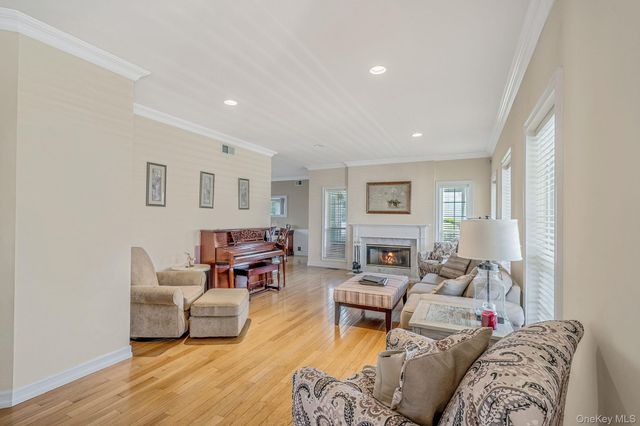 5 Province Drive, South Setauket, NY 11720
