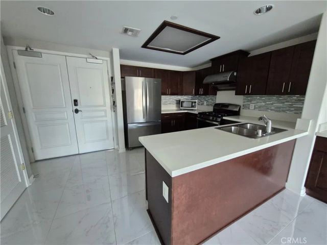 11 S 3rd Street 410, Alhambra, CA 91801