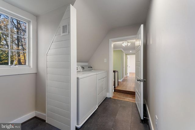 504 HAMPTON LN, Baltimore, MD 21286