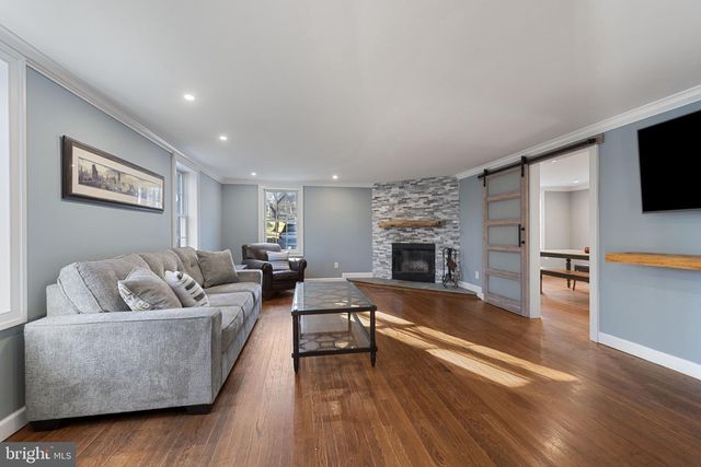 504 HAMPTON LN, Baltimore, MD 21286