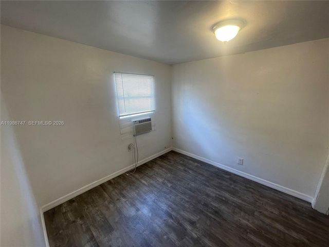 5738 Garfield St B, Hollywood, FL 33021