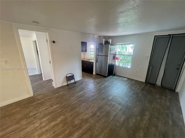 5738 Garfield St B, Hollywood, FL 33021