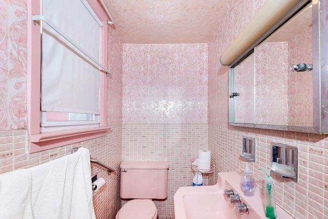 134 WEST 49TH ST, Bayonne, NJ 07002