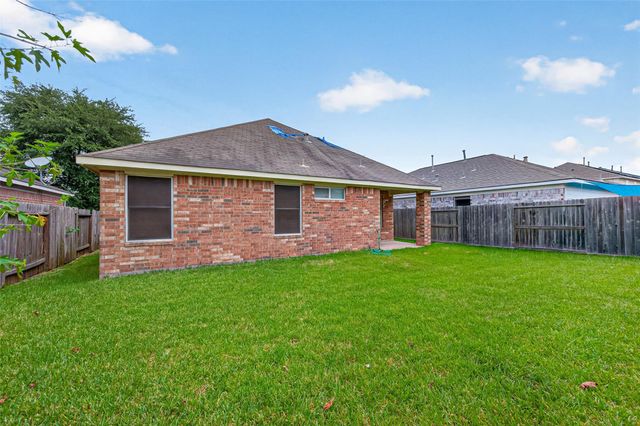 7218 Fox Hall Lane, Humble, TX 77338