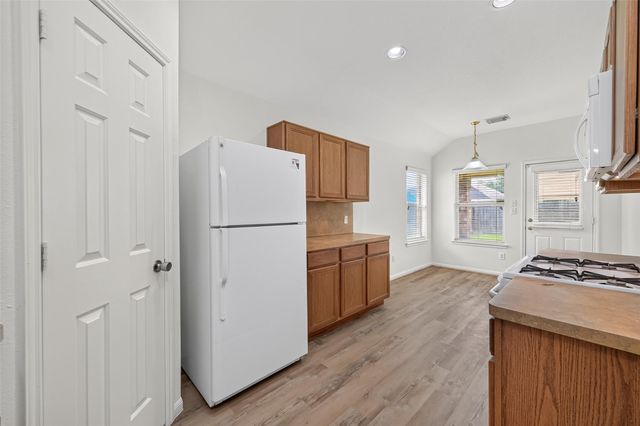 7218 Fox Hall Lane, Humble, TX 77338