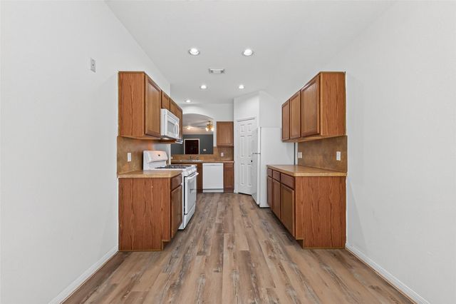 7218 Fox Hall Lane, Humble, TX 77338