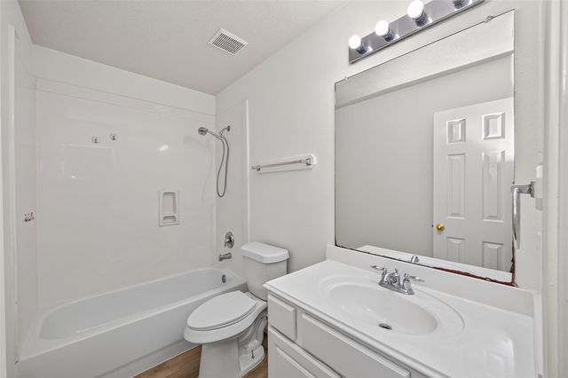 7218 Fox Hall Lane, Humble, TX 77338