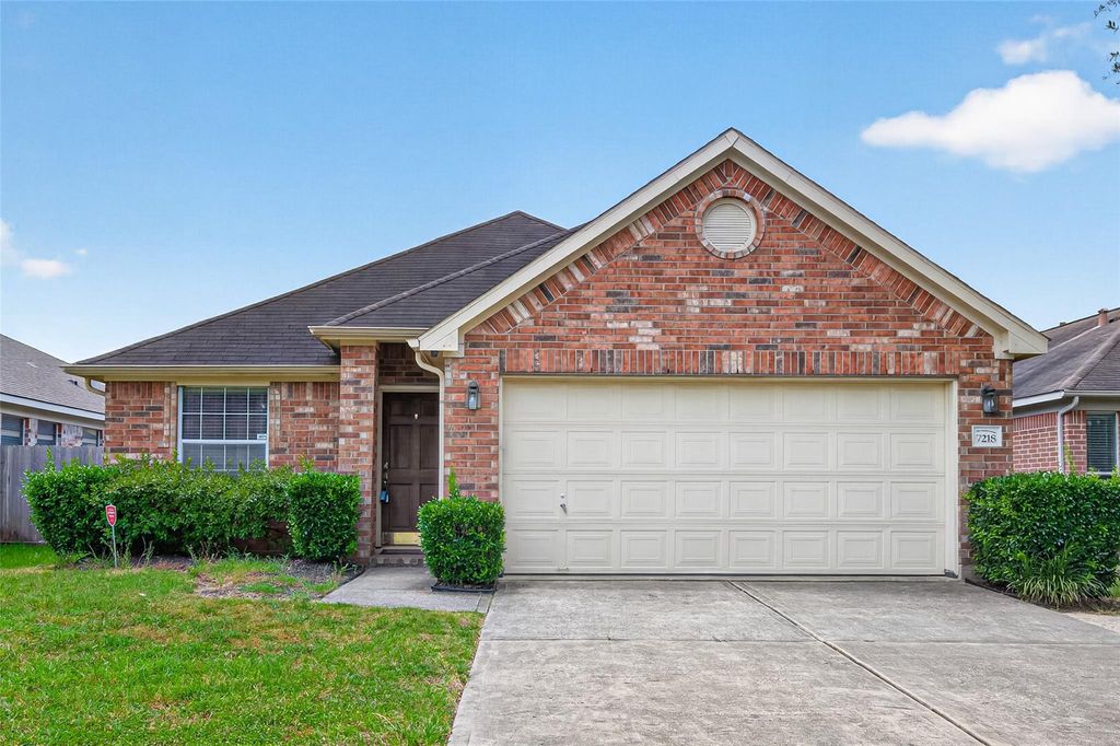 7218 Fox Hall Lane, Humble, TX 77338