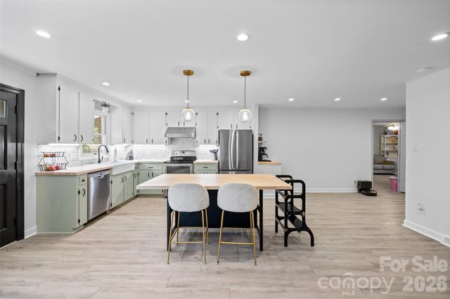 1709 Lakeview Drive, Monroe, NC 28112