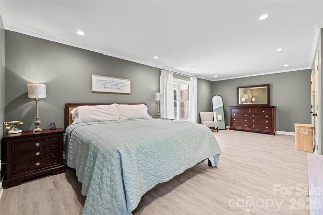 1709 Lakeview Drive, Monroe, NC 28112