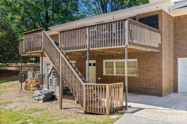 1709 Lakeview Drive, Monroe, NC 28112
