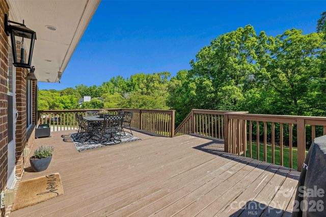 1709 Lakeview Drive, Monroe, NC 28112