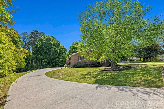 1709 Lakeview Drive, Monroe, NC 28112