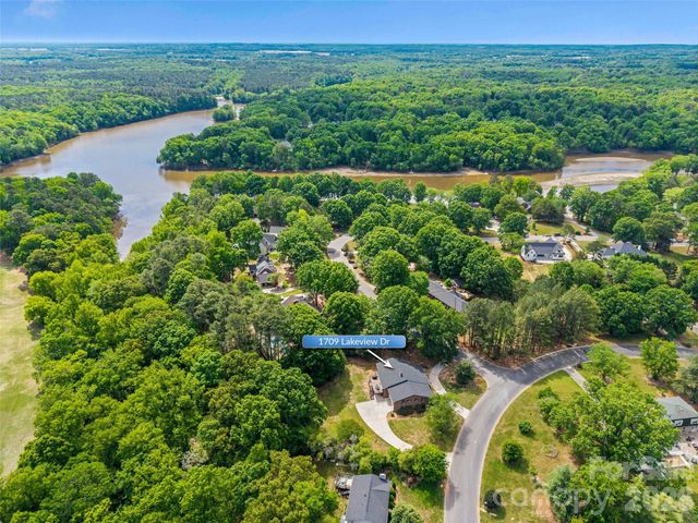 1709 Lakeview Drive, Monroe, NC 28112