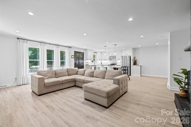 1709 Lakeview Drive, Monroe, NC 28112