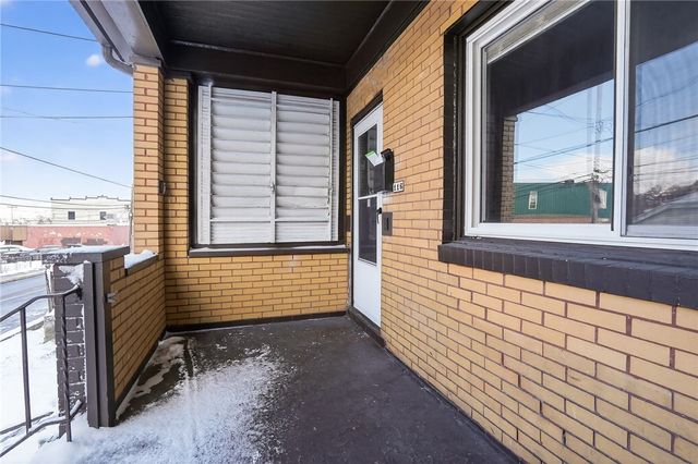 116 Locust St, Mt Oliver, PA 15210