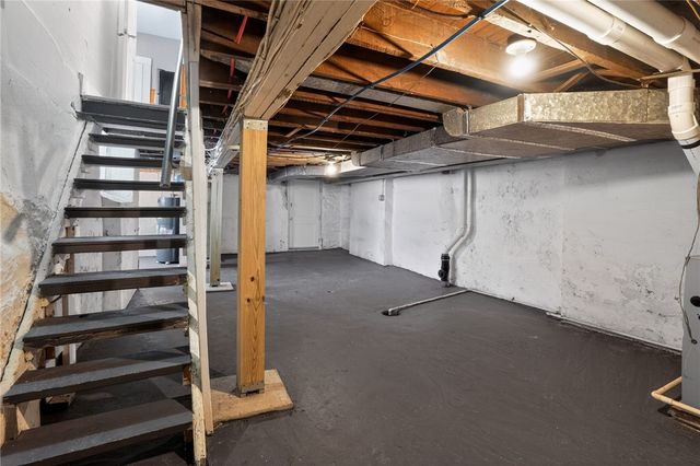 116 Locust St, Mt Oliver, PA 15210