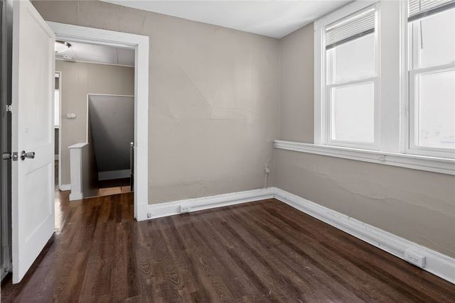 116 Locust St, Mt Oliver, PA 15210