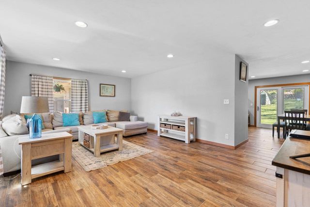 575 Kenmar ROAD, Brookfield, WI 53005