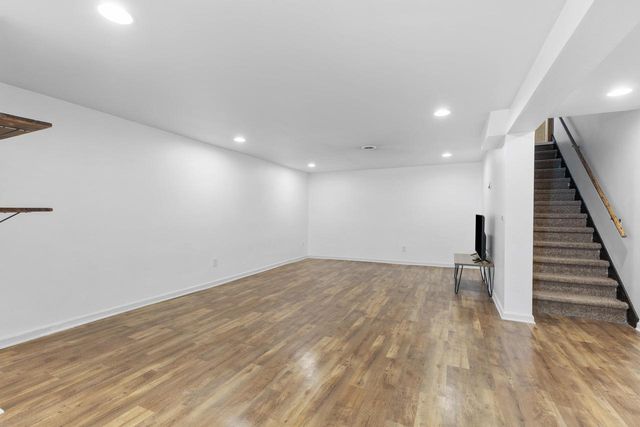 575 Kenmar ROAD, Brookfield, WI 53005