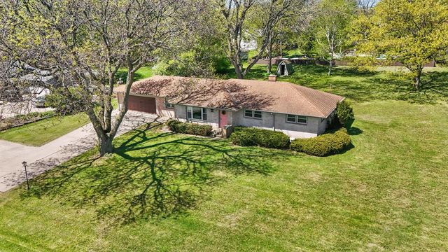 575 Kenmar ROAD, Brookfield, WI 53005