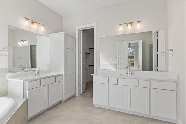 327 Blue River Trail, Rosenberg, TX 77471