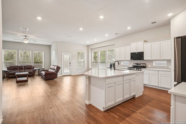 15039 Stagehand Dr, San Antonio, TX 78245