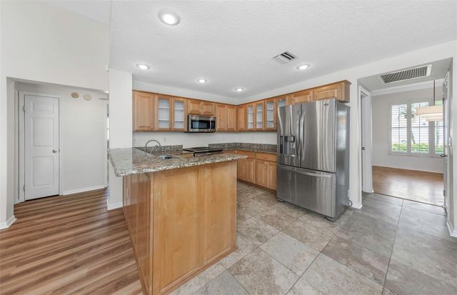 15002 ROCKY LEDGE DRIVE, Tampa, FL 33625