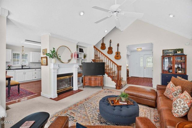 232 Battlefield Drive, Dandridge, TN 37725