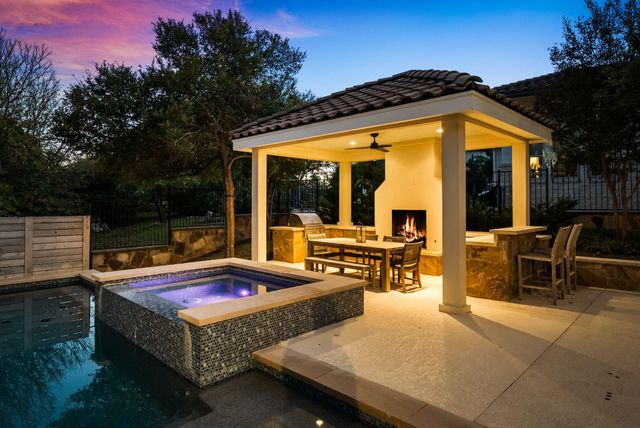 1932 Wimberly LN, Austin, TX 78735