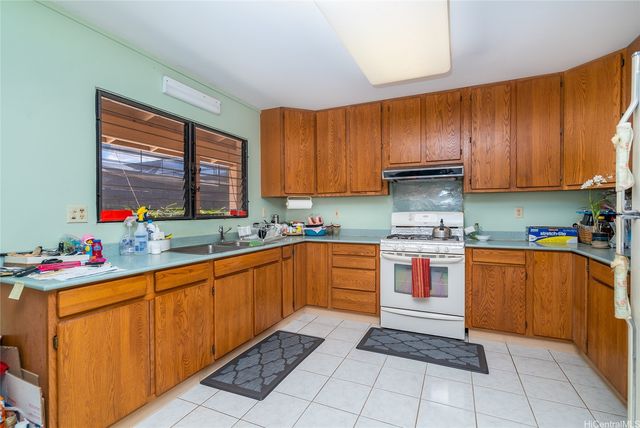 87-201 Paakea Road, Waianae, HI 96792