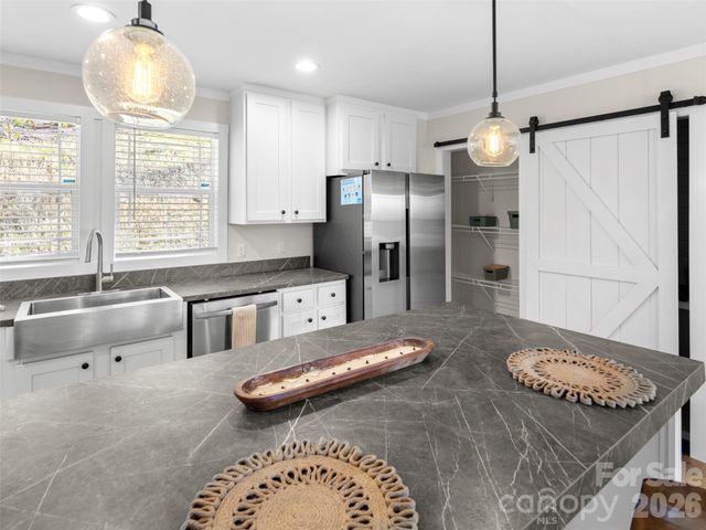 502 & 512 Hutch Mountain Road, Fletcher, NC 28732