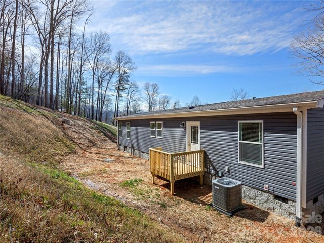 502 & 512 Hutch Mountain Road, Fletcher, NC 28732