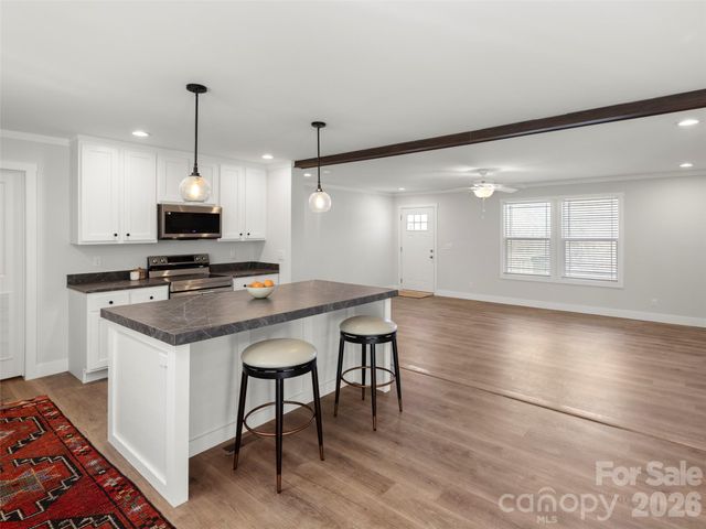 502 & 512 Hutch Mountain Road, Fletcher, NC 28732