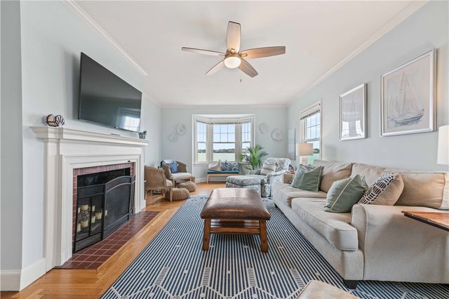 112 Esplanade, Middletown, RI 02842