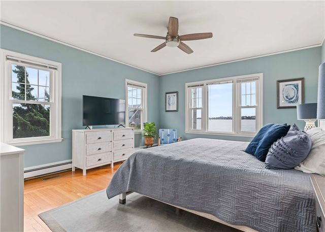 112 Esplanade, Middletown, RI 02842