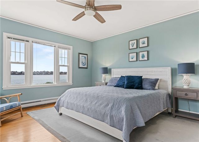 112 Esplanade, Middletown, RI 02842