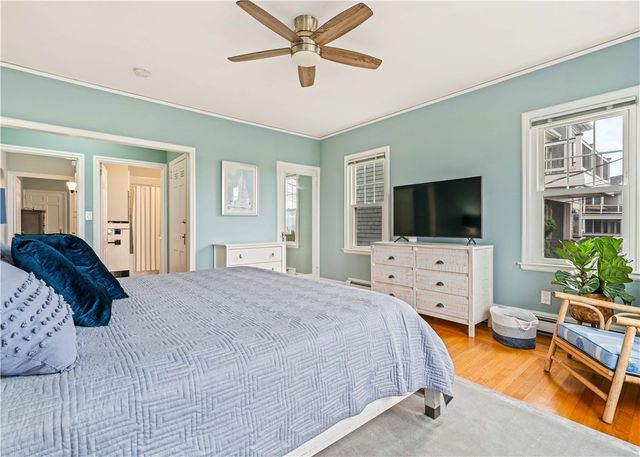 112 Esplanade, Middletown, RI 02842