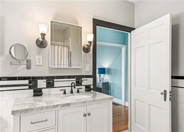 112 Esplanade, Middletown, RI 02842