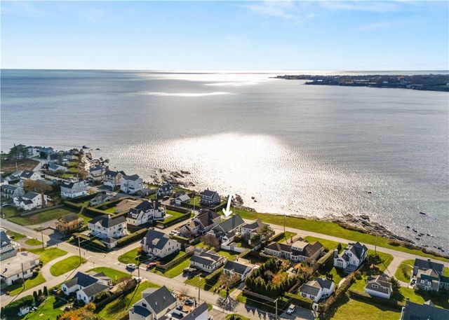 112 Esplanade, Middletown, RI 02842