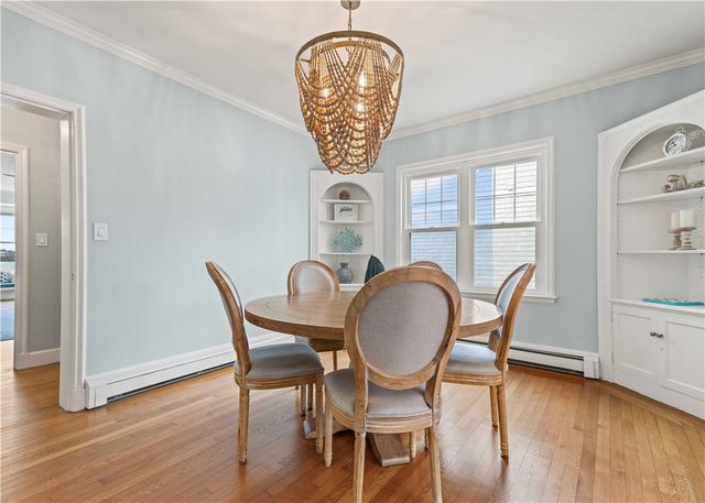 112 Esplanade, Middletown, RI 02842