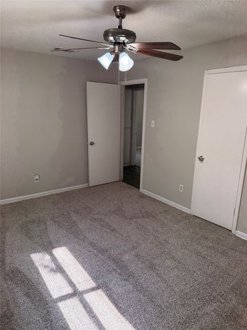 7425 Van Natta Lane, Fort Worth, TX 76112