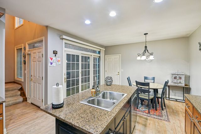 343 Arbor Glen Boulevard, Schaumburg, IL 60195