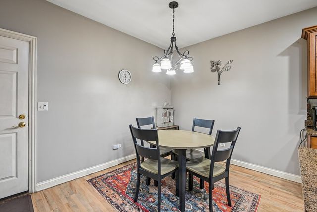 343 Arbor Glen Boulevard, Schaumburg, IL 60195