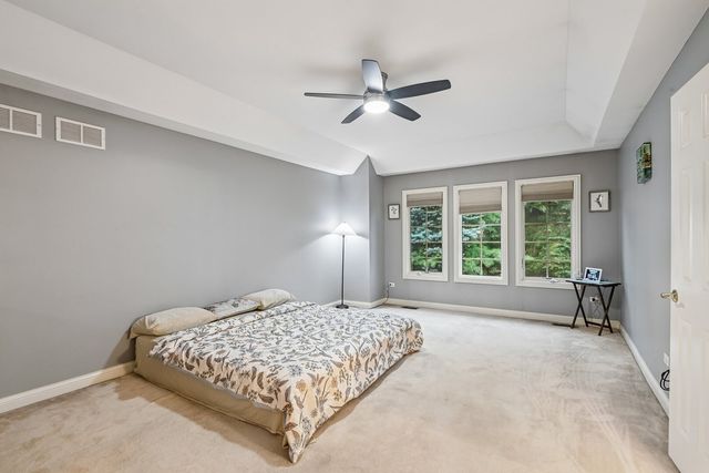 343 Arbor Glen Boulevard, Schaumburg, IL 60195