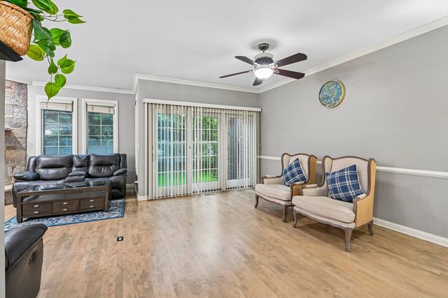343 Arbor Glen Boulevard, Schaumburg, IL 60195