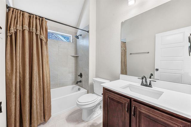 325 Cherbury Grove, Greenville, TX 75401