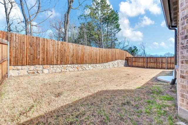 325 Cherbury Grove, Greenville, TX 75401